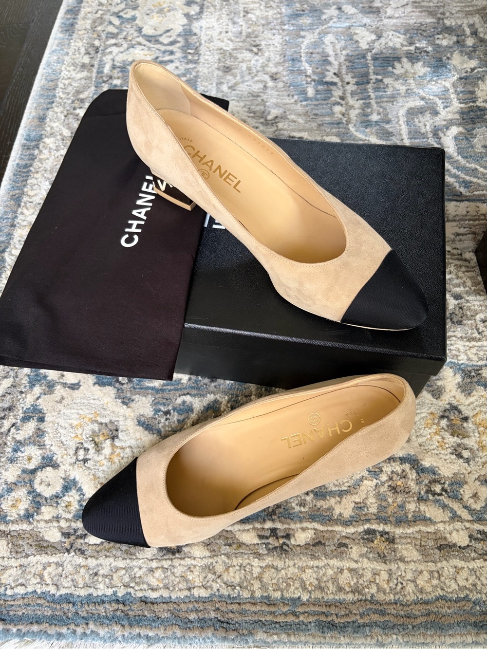 CHANEL Beige Suede Pumps with Black Cap Toe - Picture 3 of 11
